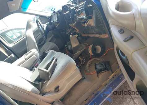 1998 Ford F-150 Lariat/Standard/Xl/Xlt z USA, uszkodzony, nr VIN 2FTZX17W7WCA95077